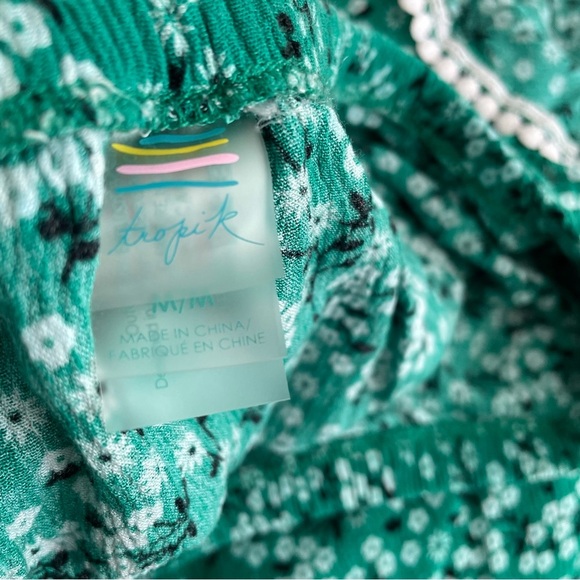 Tropik Off Shoulder Floral Mini Dress Green Beach White Size Medium - Picture 9 of 9